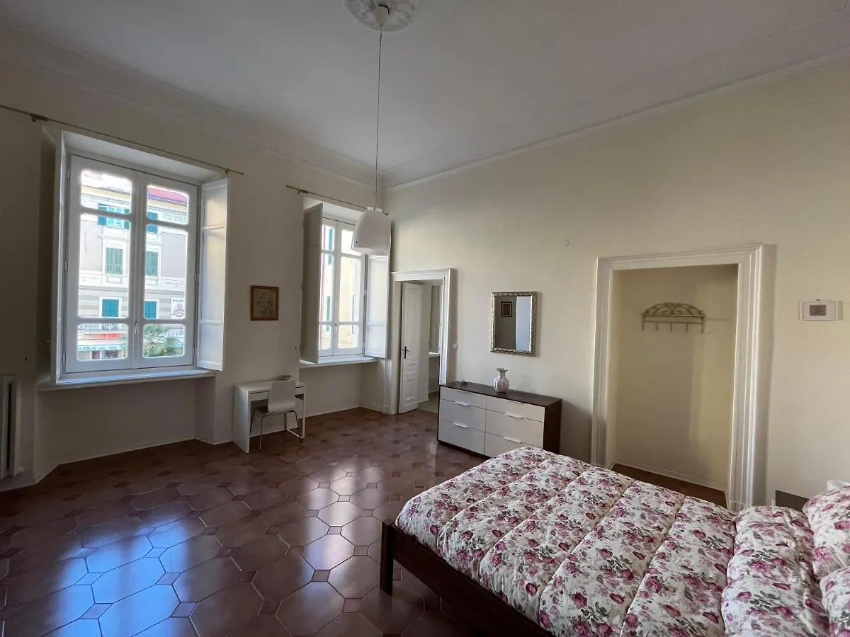 Via Veneto 5 Apartment Alassio Italy