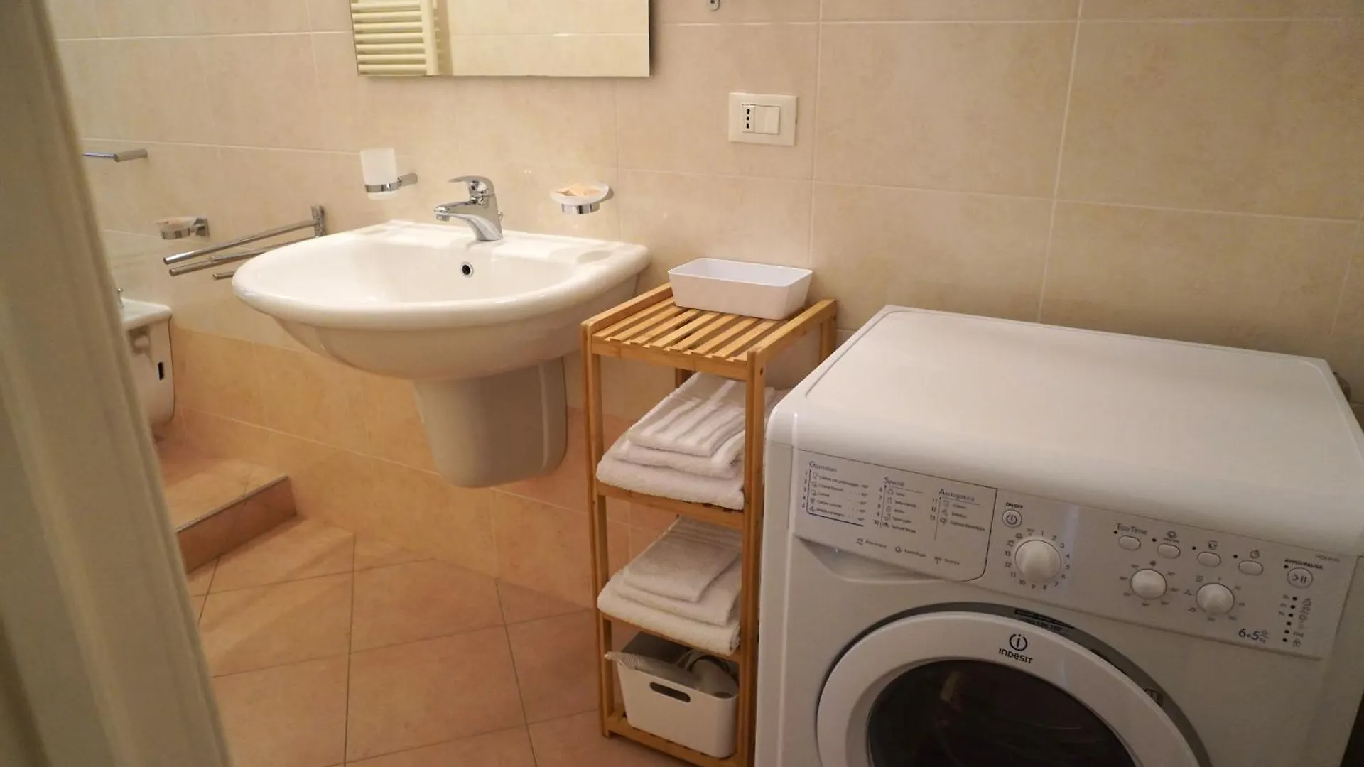 Via Veneto 5 Apartment Alassio Italy